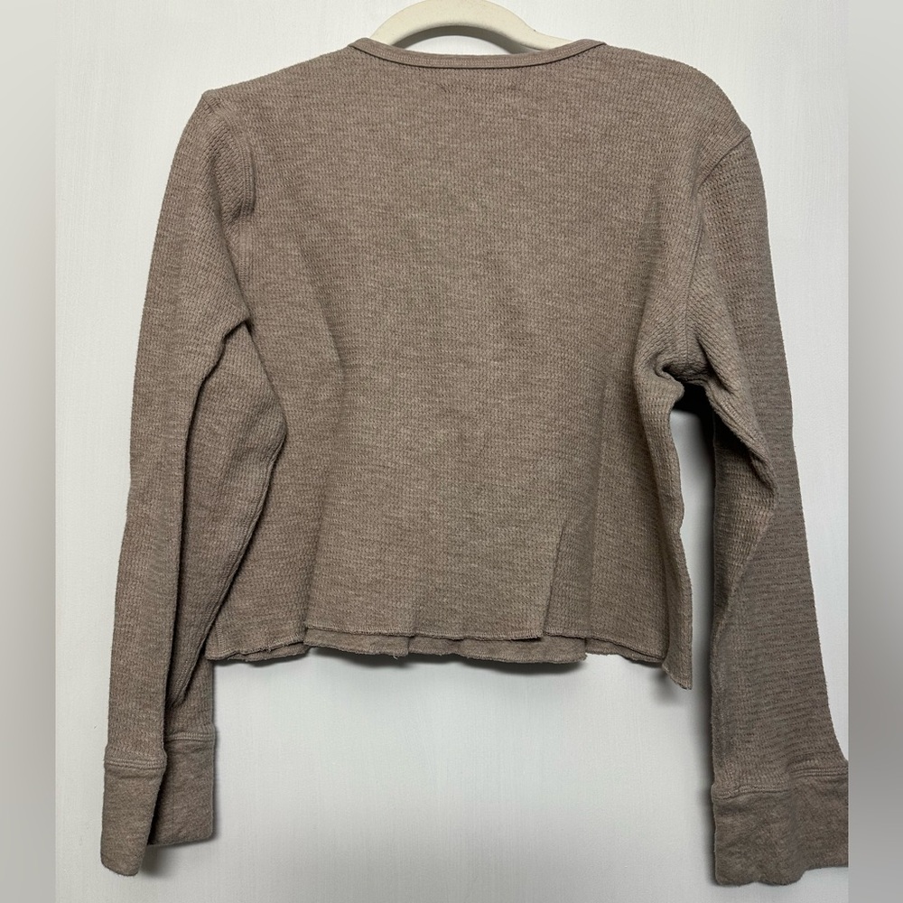 Everlane Cropped Tan Waffle Sweater Henley - Picture 5 of 5